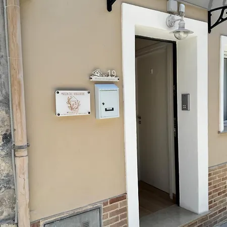 Maison Del Viaggiatore 4* Catania